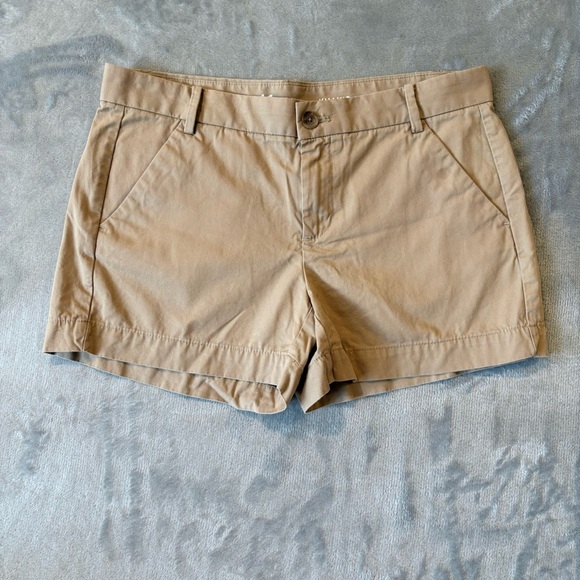Gap Khaki Sun-kissed Tan Mini Shorts Sz 2 - Picture 1 of 5